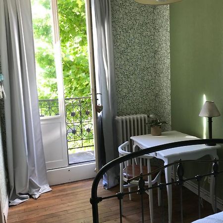 Un Jardin Dans La Ville Bed & Breakfast Chalons-en-Champagne Exterior photo