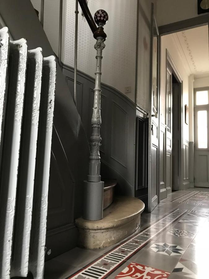 Un Jardin Dans La Ville Bed & Breakfast Chalons-en-Champagne Exterior photo